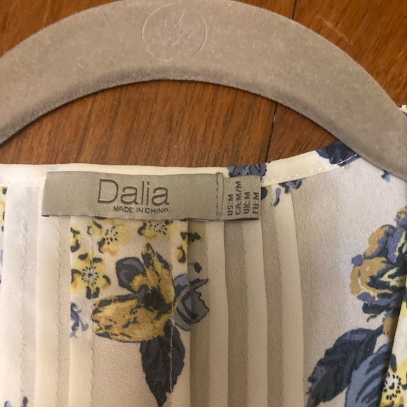 Floral blouse - Picture 5 of 5